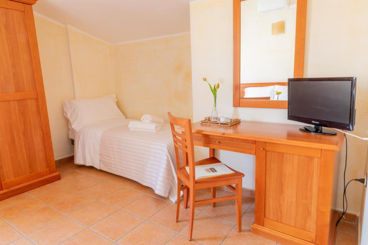 B&B Puerto Seguro Пиццо Экстерьер фото